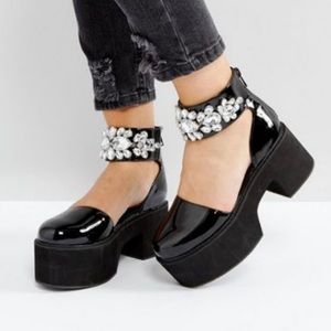 🖤 NIB Black Patent Leather Asos Crystal Platforms